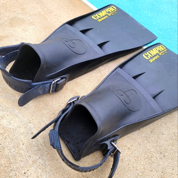 COMPRO Graphite Aqua Lung Proline Divers Fins - Picture 1 of 8